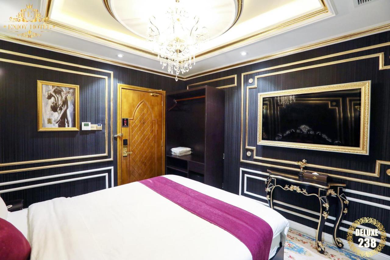 Enjoy Hotel 5A Ho-Chi-Minh-Stadt Exterior foto
